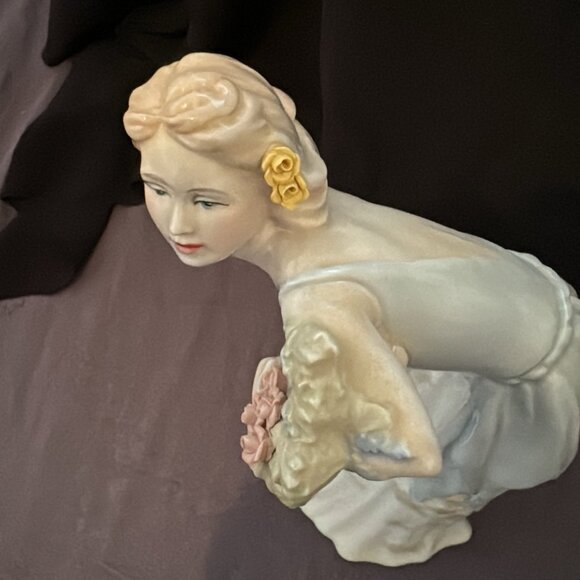 Summer's Darling - by Royal Doulton - Picture 7 of 7